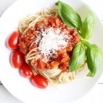 Spaghetti z pomidorów z puszki